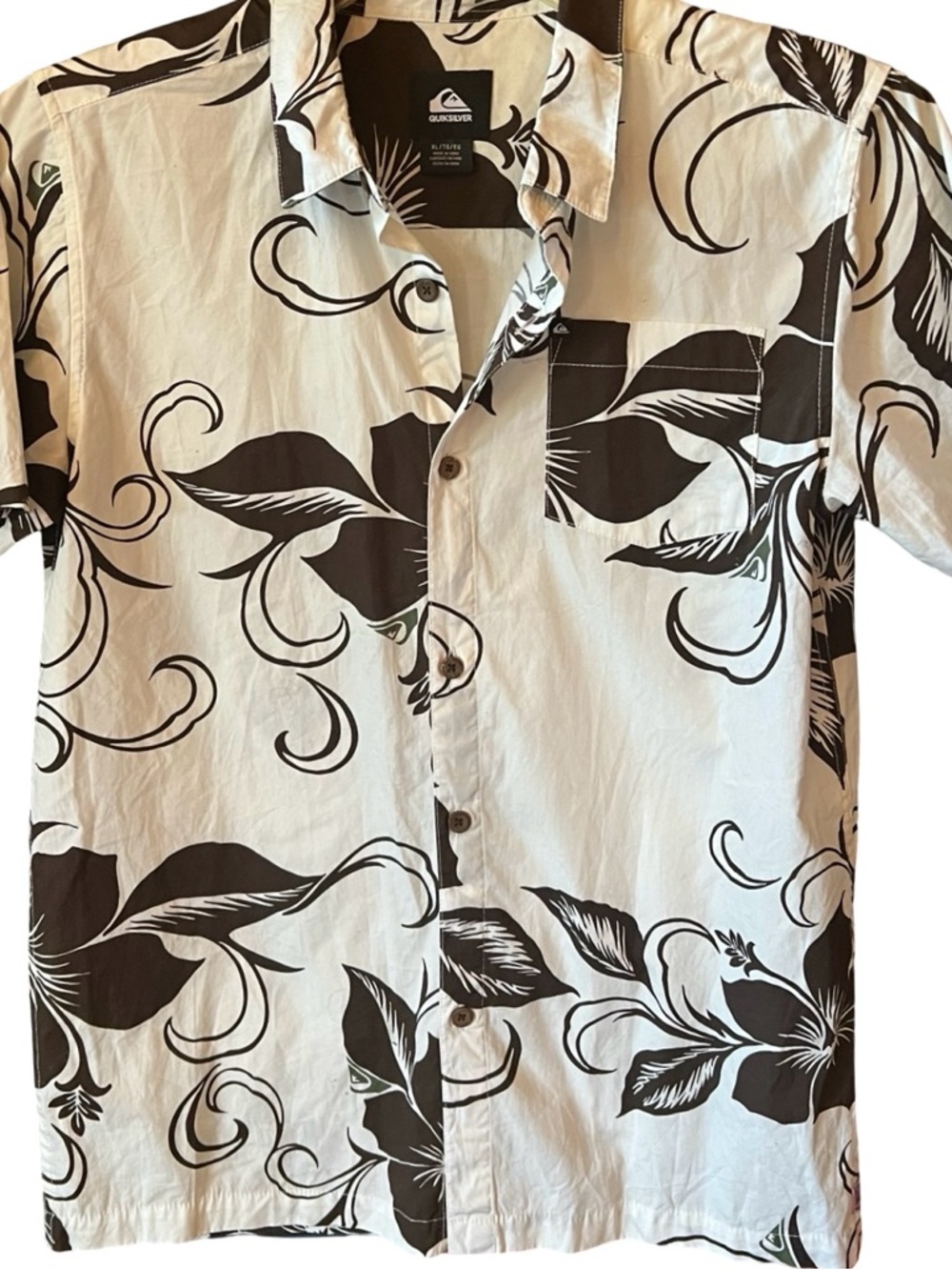 Quiksilver Men’s White & Black Tropical Button-Down Shirt
